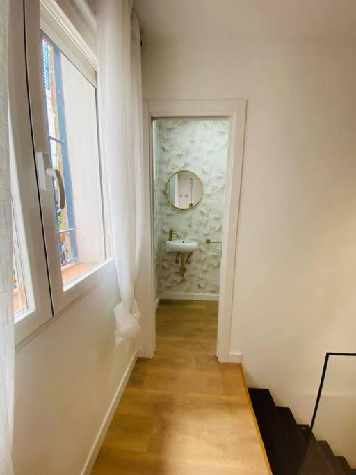 Spectacular Apartment Atocha-Soler Мадрид Екстериор снимка